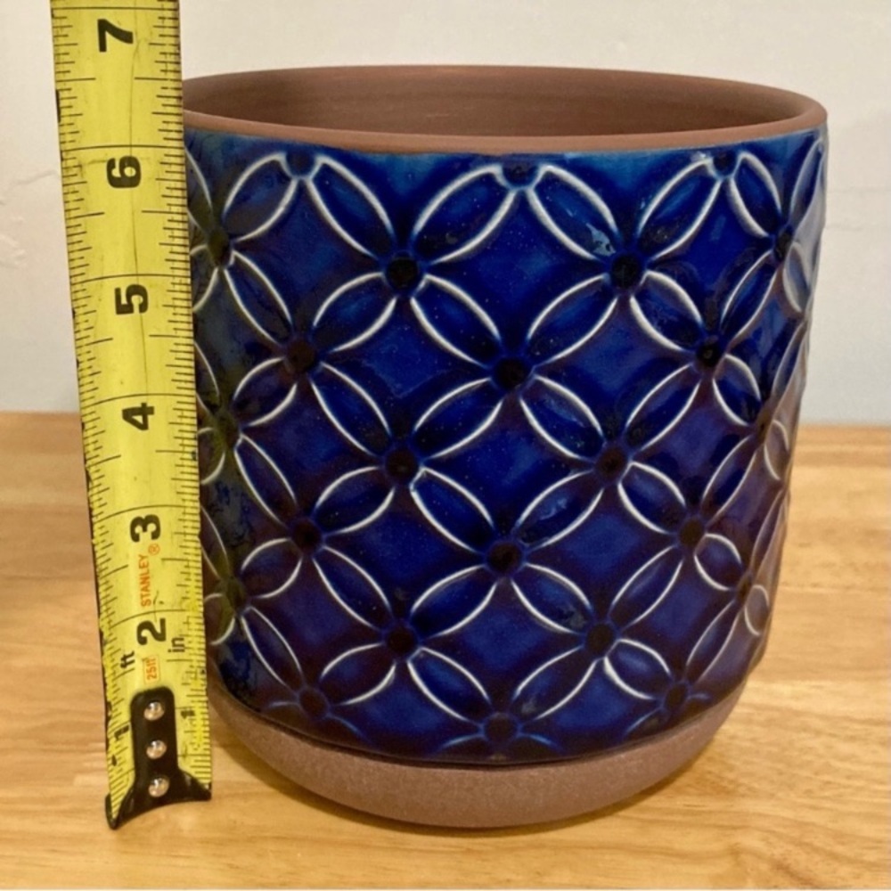 6 Inch Blue Planter Ceramic Pot Cobalt Embossed Floral Pattern Inline Saucer NWT - Picture 14 of 15